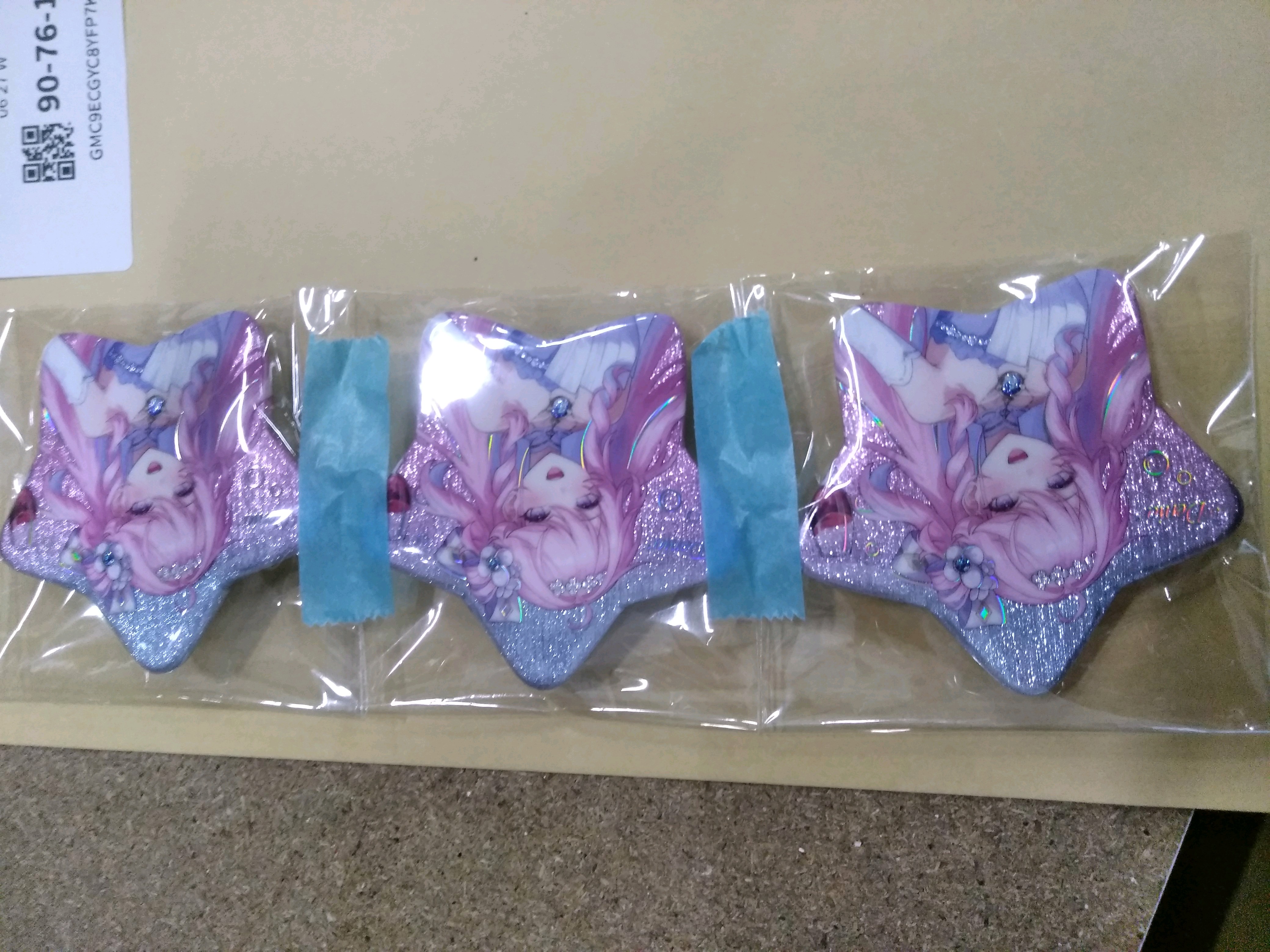 鳴潮FES 星型缶バッジ　ダーニャ